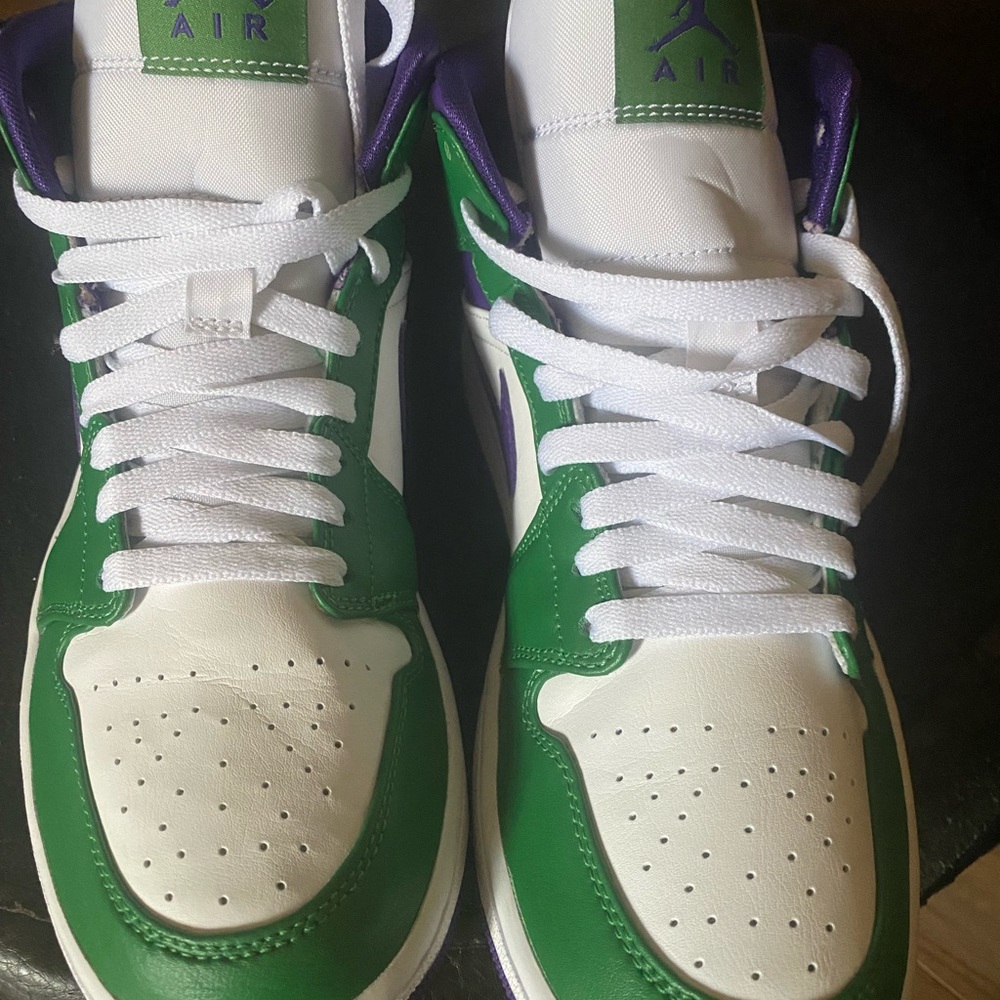 Men Nike Jordan 1s